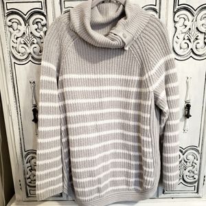 Croft & Barrow Gray striped cowl neck chunky sweater large